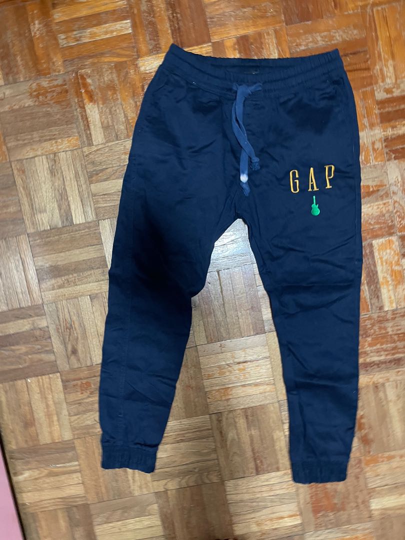 Gap men's joggers store
