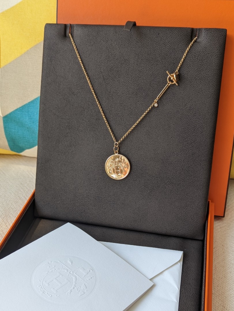Hermes Ex Libris 18k rose gold necklace, medium model, Women's Fashion ...