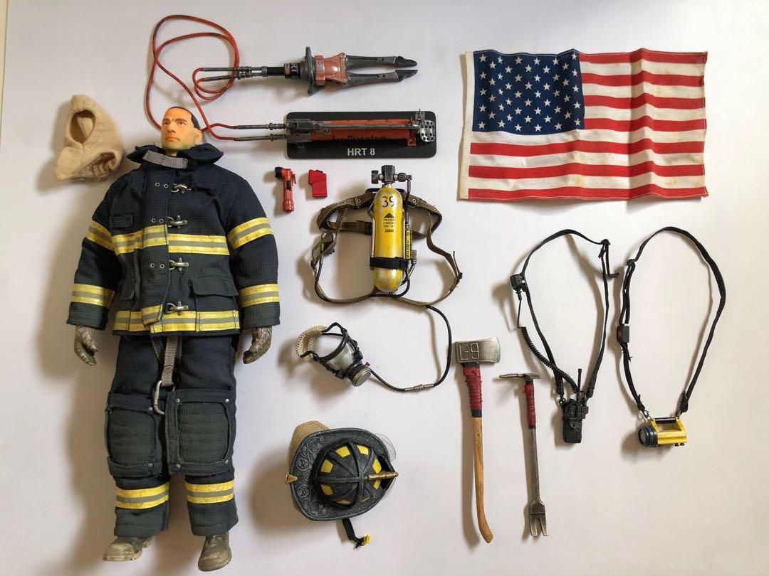 Hottoys 1/6 Firefighter Hot Toys Diecast Authentic, Hobbies & Toys
