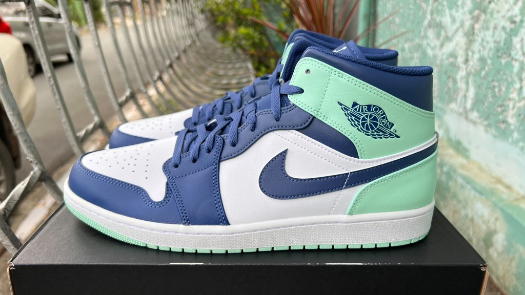 Jordan 1 Mid Mystic Navy Mint Foam, Men's Fashion, Footwear, Sneakers ...