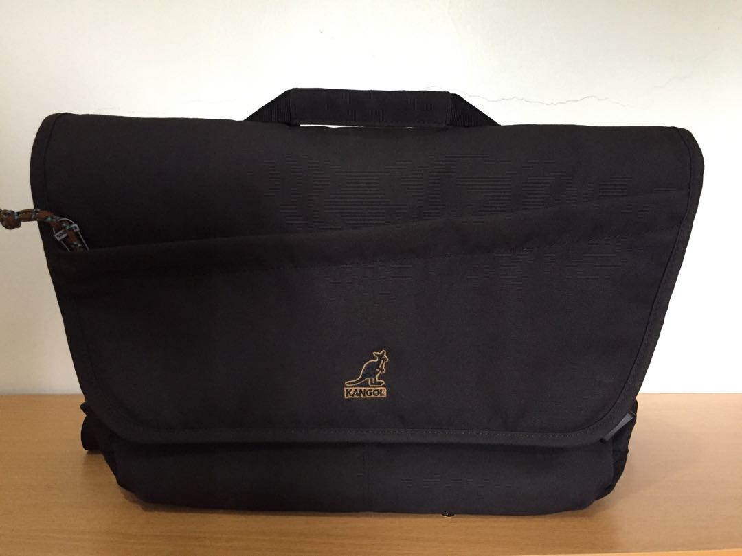 Kangol Lina Messenger Bag Black
