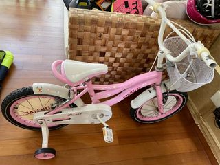 (Category: ) located in . Submitted by aditinayak (Listing ID 1163635901, Image 1). Description: .
