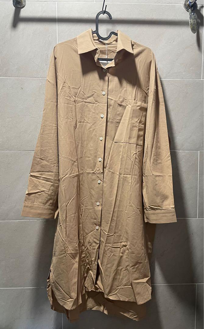 Long Blouse (Category: Coats, Jackets and Outerwear) located in Petaling Jaya. Submitted by ying_wxy (Listing ID 1163520621, Image 2). Description: Khaki colour Bought from Bangkok .