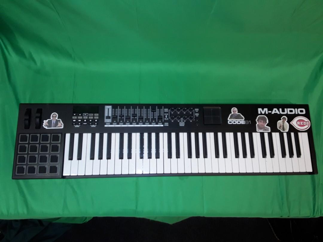 Keyboard piano on sale with beatpad