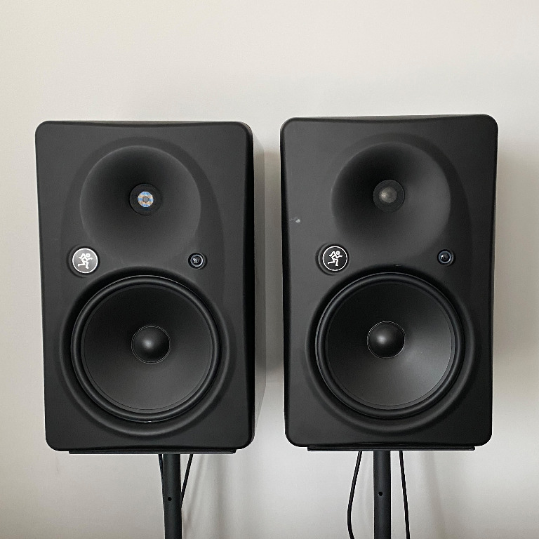 Mackie HR824 mk2 (set of 2) Professional Powered Studio Monitor