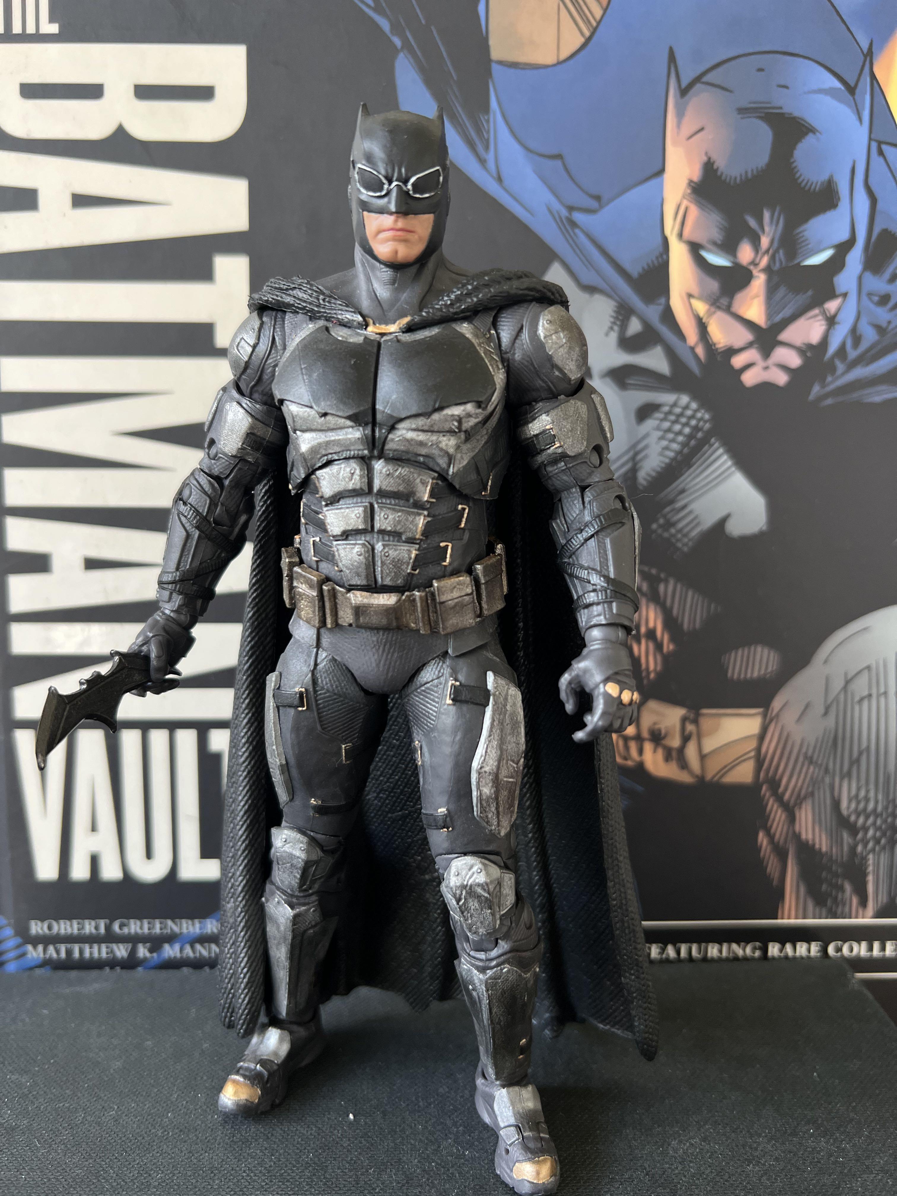 Mcfarlane DC Batman Justice League 7” figure larger than Mafex Mezco Marvel  Legends, Hobbies & Toys, Toys & Games on Carousell