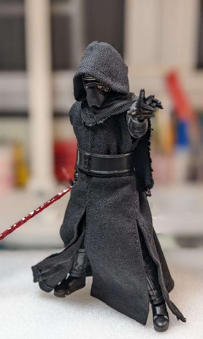 Kylo store ren mafex