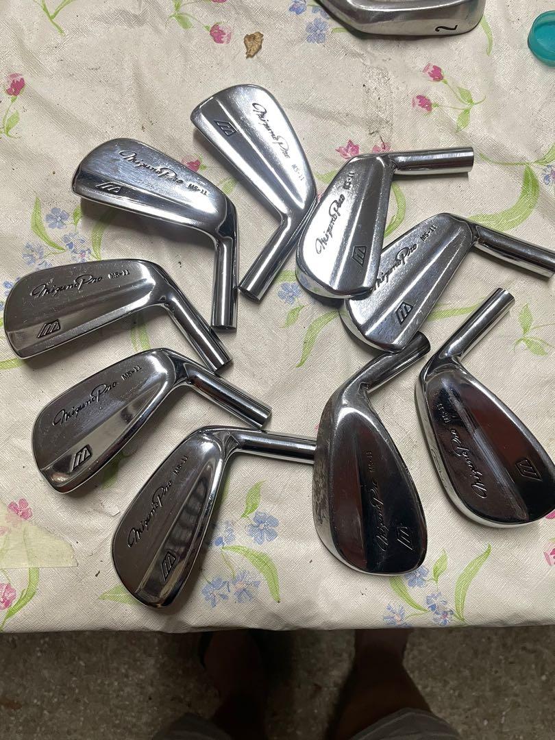 Mizuno a online and b heads