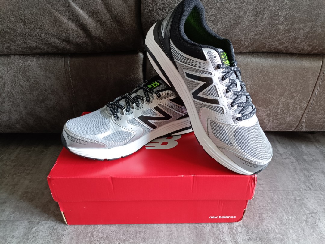New Balance Running Shoe, Men's Fashion, Footwear, Sneakers on Carousell