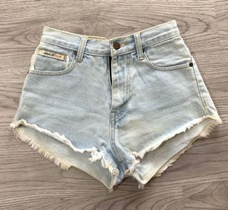 (Category: ) located in . Submitted by careychong (Listing ID 1163615625, Image 1). Description: .