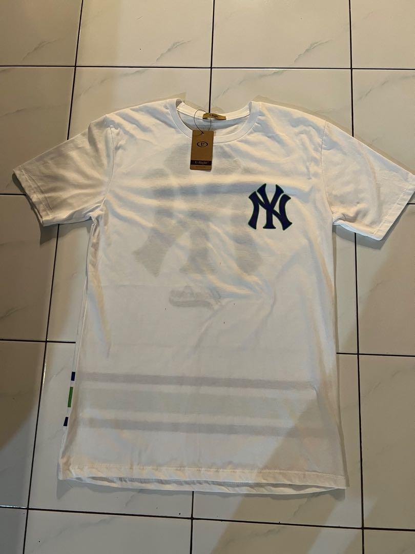 New York YANKEES Kaos, Fesyen Pria, Pakaian , Atasan di Carousell