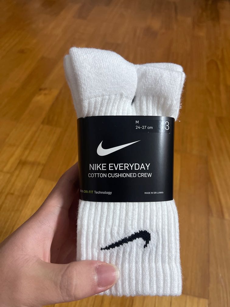 Nike everyday cushioned crew socks, Men's Watches & Accessories, Socks Carousell