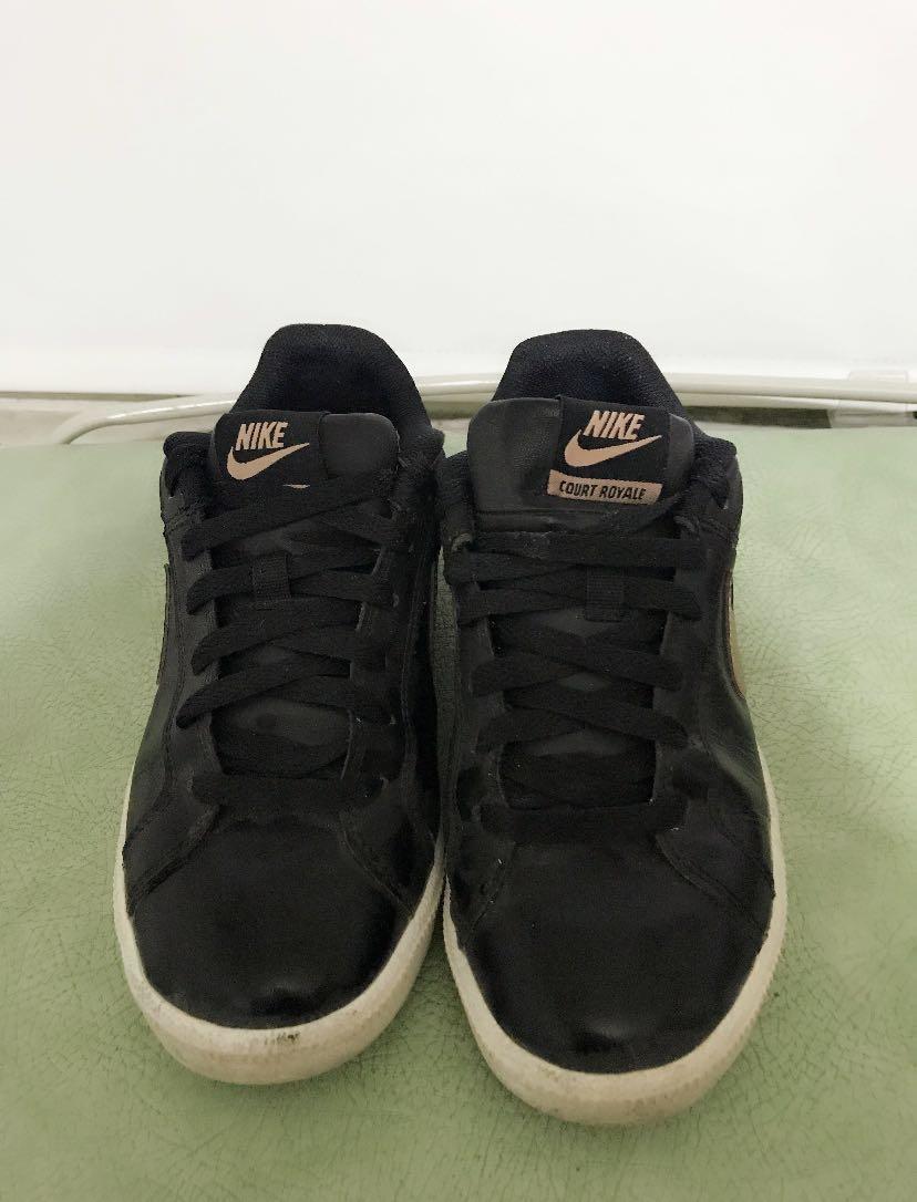 triple black tns gold tick