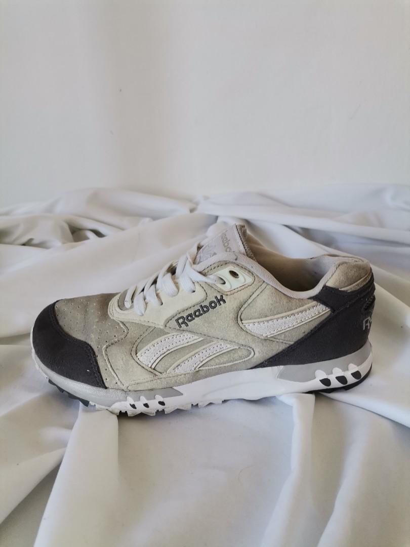 REEBOK Size 6 Women 5 Men