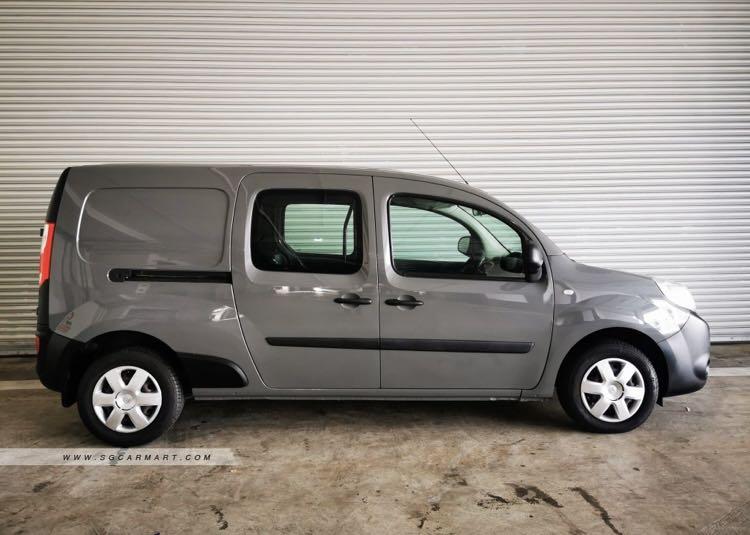 Renault Kangoo II Express 1.5 Manual, Cars, Commercial Vehicles, Used on  Carousell
