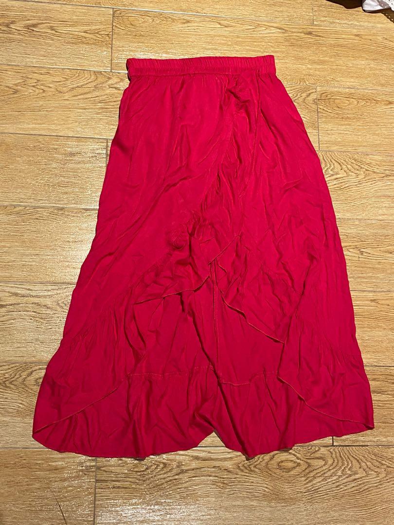 Terranova Pink Ruffled Skirt (Category: Skirts) located in Manila. Submitted by shaineee (Listing ID 1163678975, Image 3). Description: waist: 25-27 length: 31 never worn swipe left for more pics 😋.