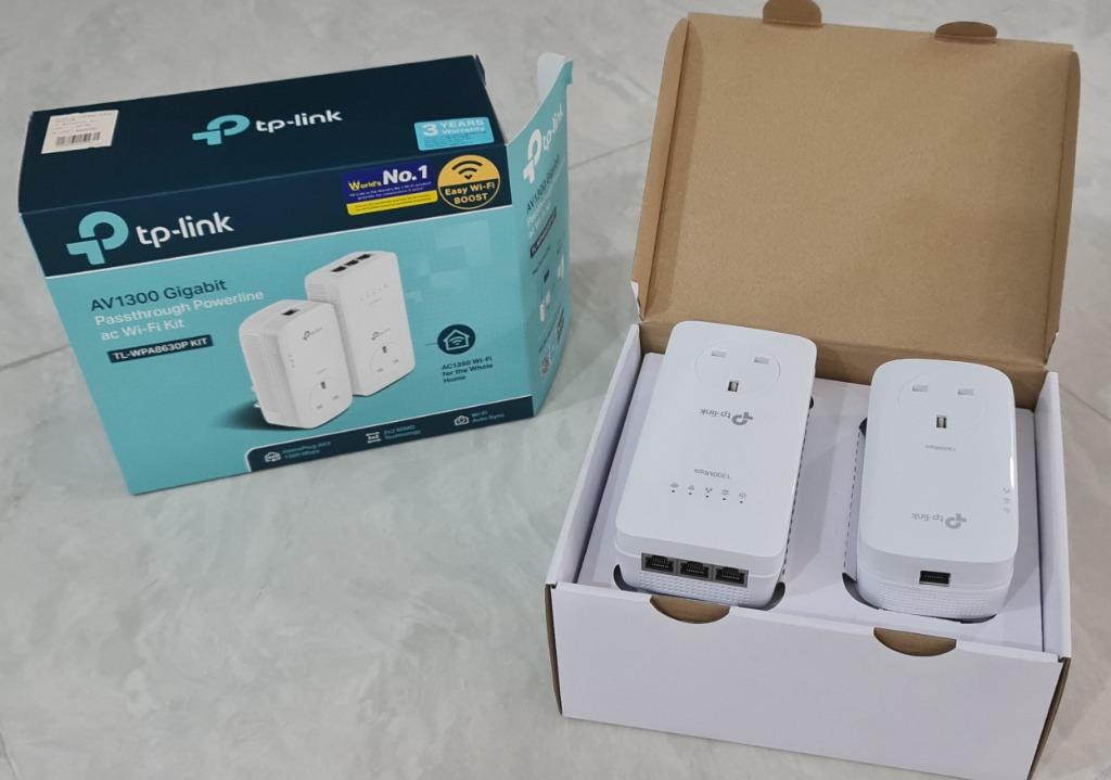 TP-Link PowerLine router Extender WIFI Kit AV1300 model# TL-WPA8630P ...