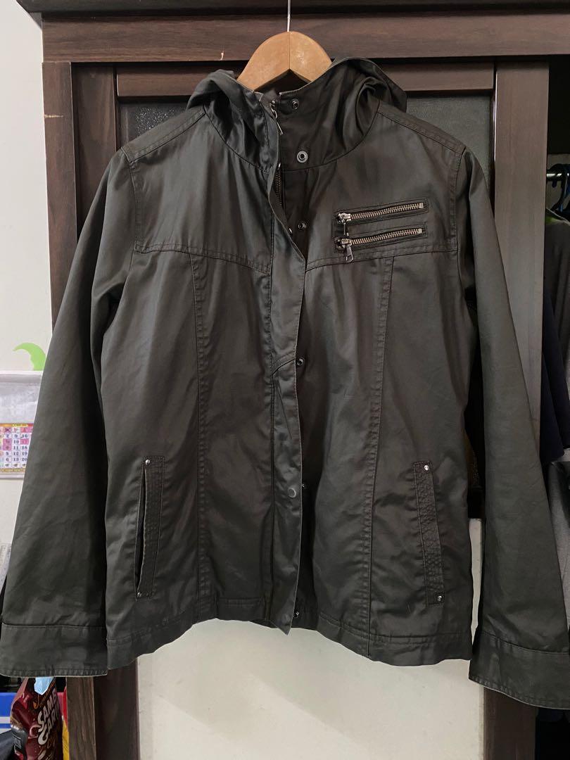 Uniqlo shop coated cloth