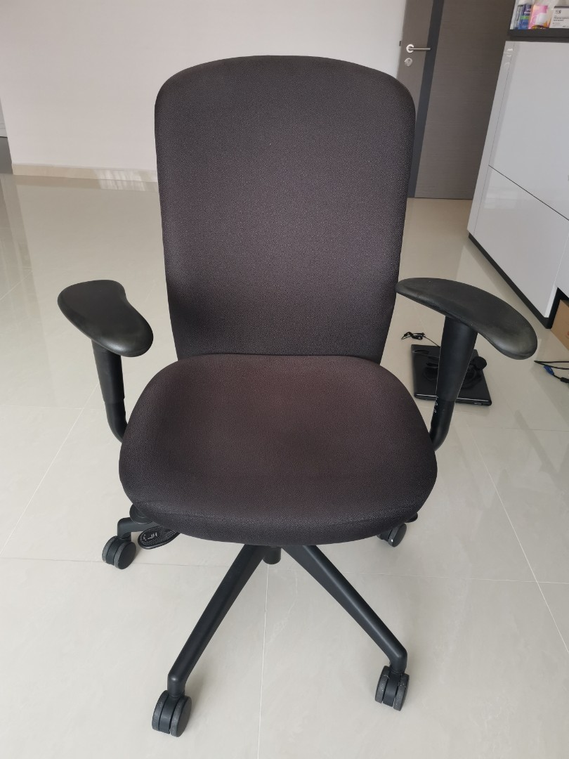 Vanguard office chair, Furniture & Home Living, Furniture, Chairs on