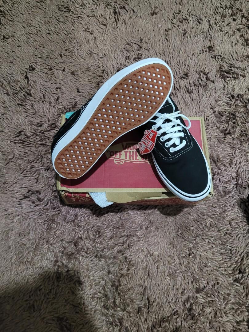 vans era comfy