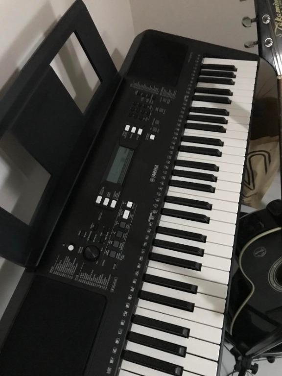 Yamaha Piano (PSRE373) + HERCULES EZLOK DOUBLE XKEYBOARD STAND