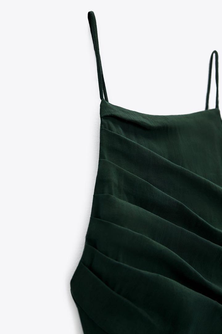 Zara Shirred Linen Blend Dress Bottle Green, Women's Fashion, Muslimah  Fashion, Dresses on Carousell