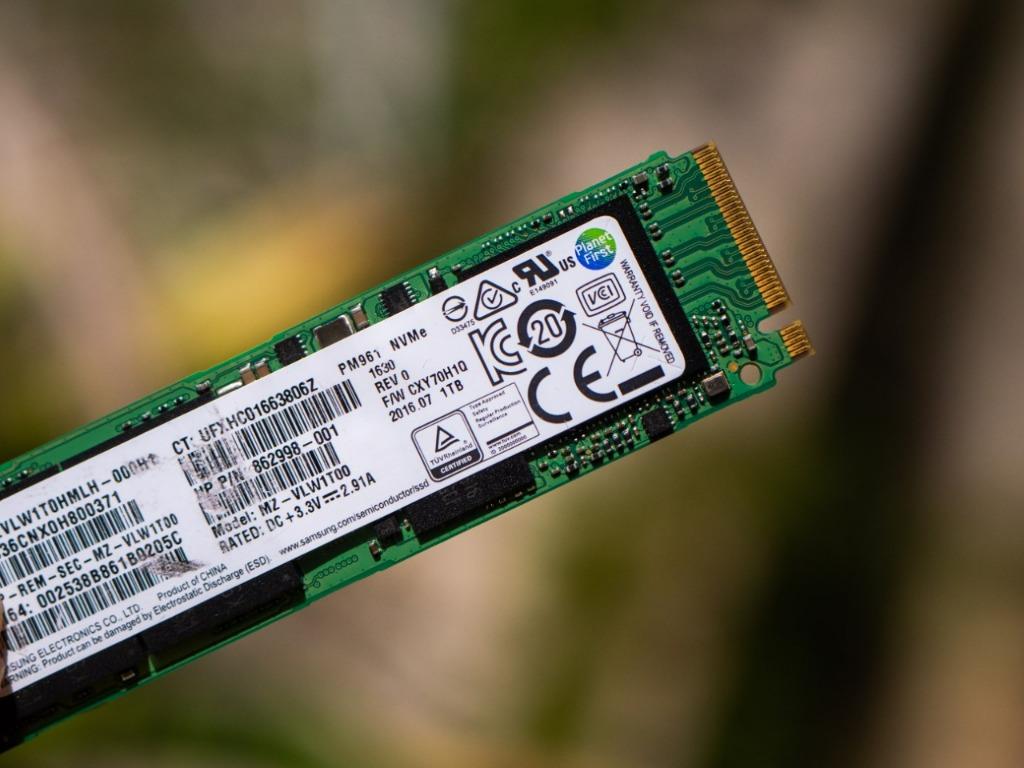 Samsung best sale pm961 1tb