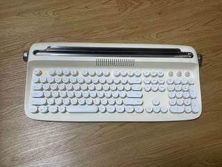(Category: ) located in . Submitted by sqsqqsqssqsqsq (Listing ID 1163775396, Image 1). Description: .