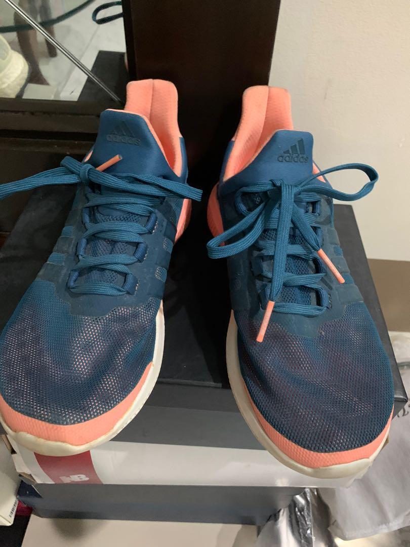 Adidas climachill bounce (Category: Sneakers) located in Makati City. Submitted by shop.y5 (Listing ID 1163786998, Image 2). Description: .