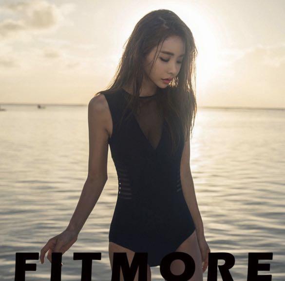 Cute slimming clearance one piece swimsuits