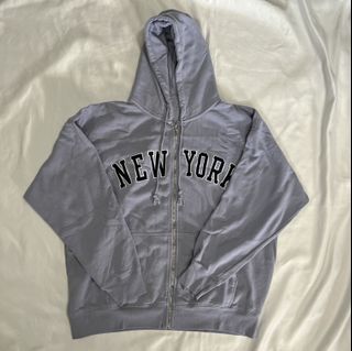 Brandy Melville New York Hoodie, Women's Fashion, Coats, Jackets and  Outerwear on Carousell