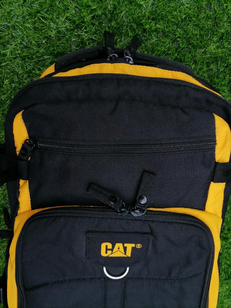SKANDO BAGS Caterpillar - Fastlane Backpack 44 cm / 31 L - Black and Yellow  - 15.6 Inch Laptop Compartment - 2 Spacious Compartments and 2 Side Pockets  with Zip : : Fashion