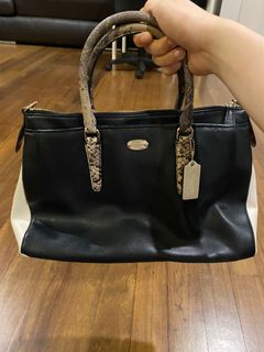 (Category: ) located in . Submitted by beautynclothes (Listing ID 1163830744, Image 1). Description: .