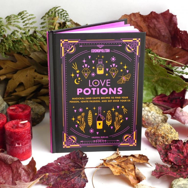 Cosmopolitan's Love Potionsby Valeria Ruelas