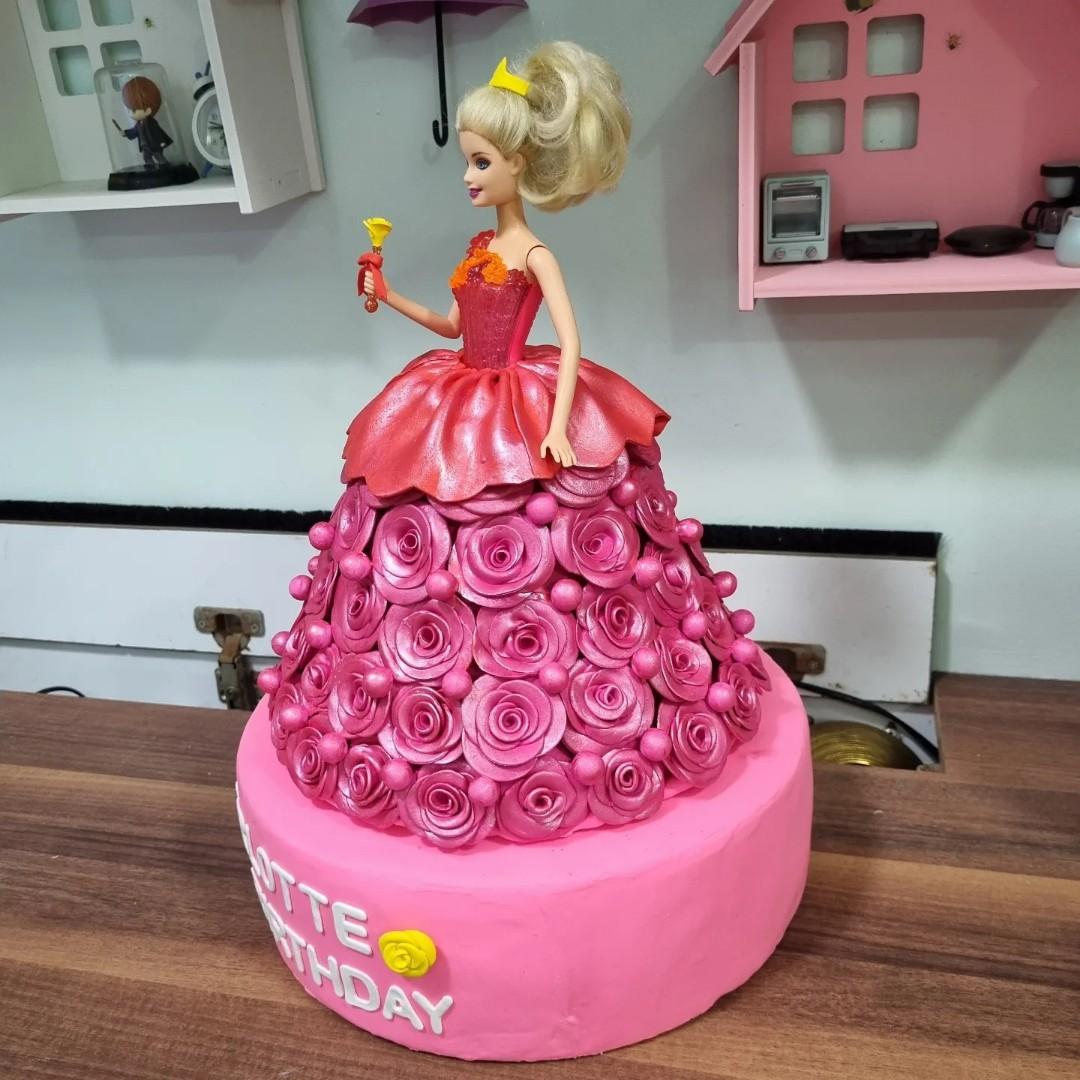 Customised dummy cake air dry clay, Hobbies & Toys, Stationery