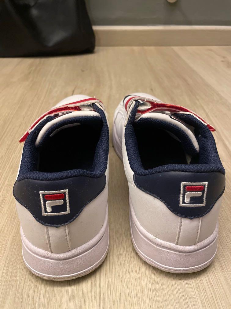 fila with strap