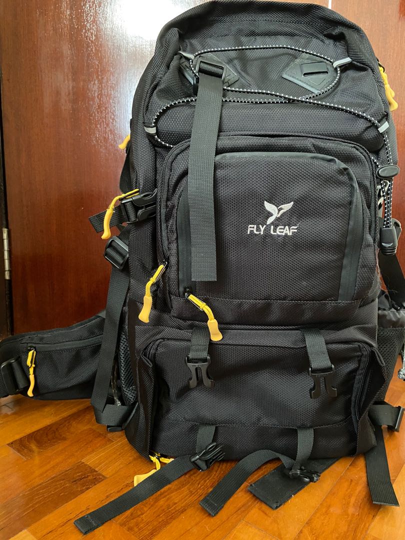 Flyleaf online camera backpack