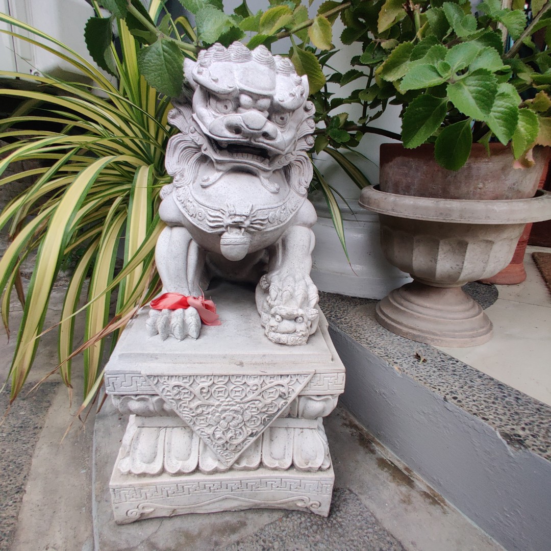 Fu Dog Foo Dog Chinese Guardian Lion Statue Feng Shui, Furniture & Home