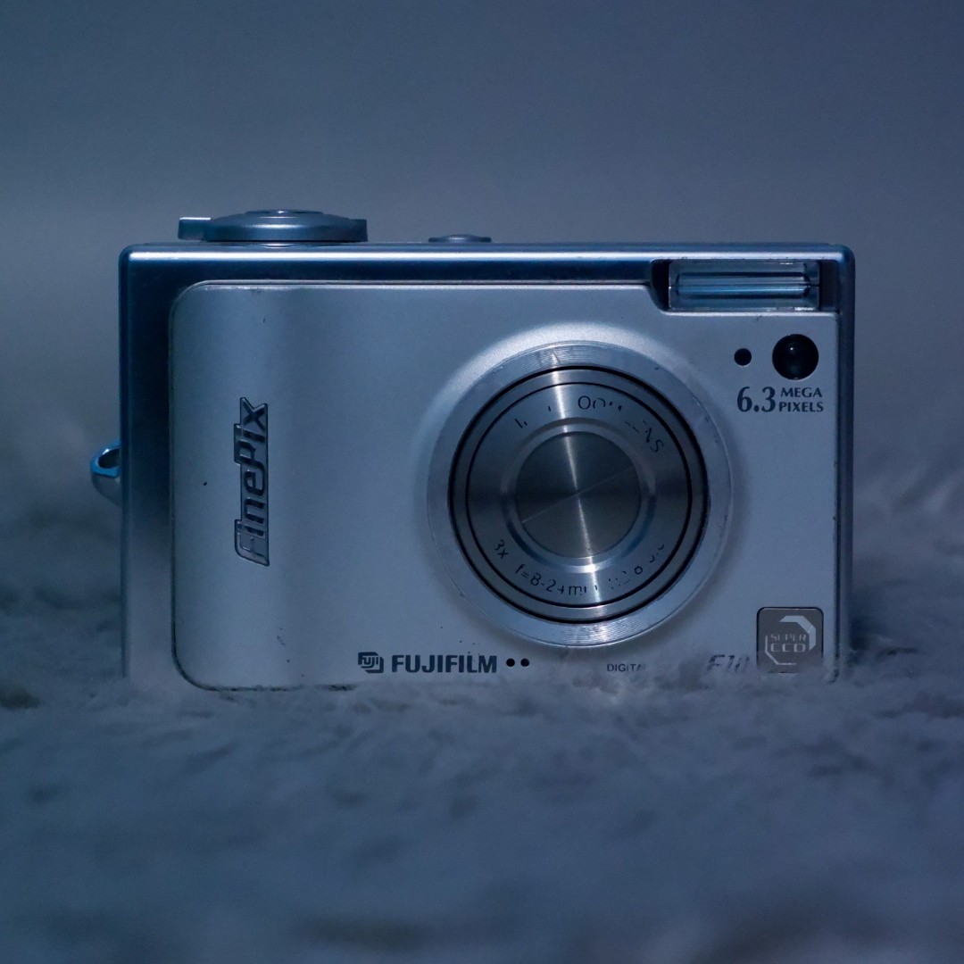 Fujifilm Finepix F10, Photography, Cameras on Carousell