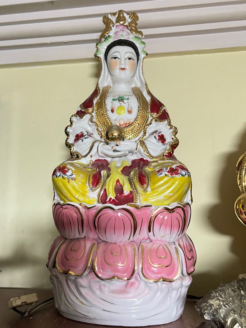 Guan Yin Statue, Hobbies & Toys, Memorabilia & Collectibles, Religious