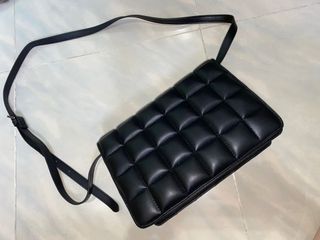 （分類：）位於 。 由 iuys_ 提交（商品編號 1163794866，圖片 1）。簡介： 。