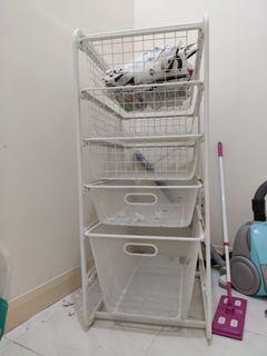 (Category: ) located in . Submitted by hinachan77 (Listing ID 1163783701, Image 1). Description: .