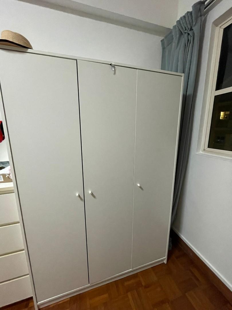 Ikea kleppstad 3 hot sale door wardrobe