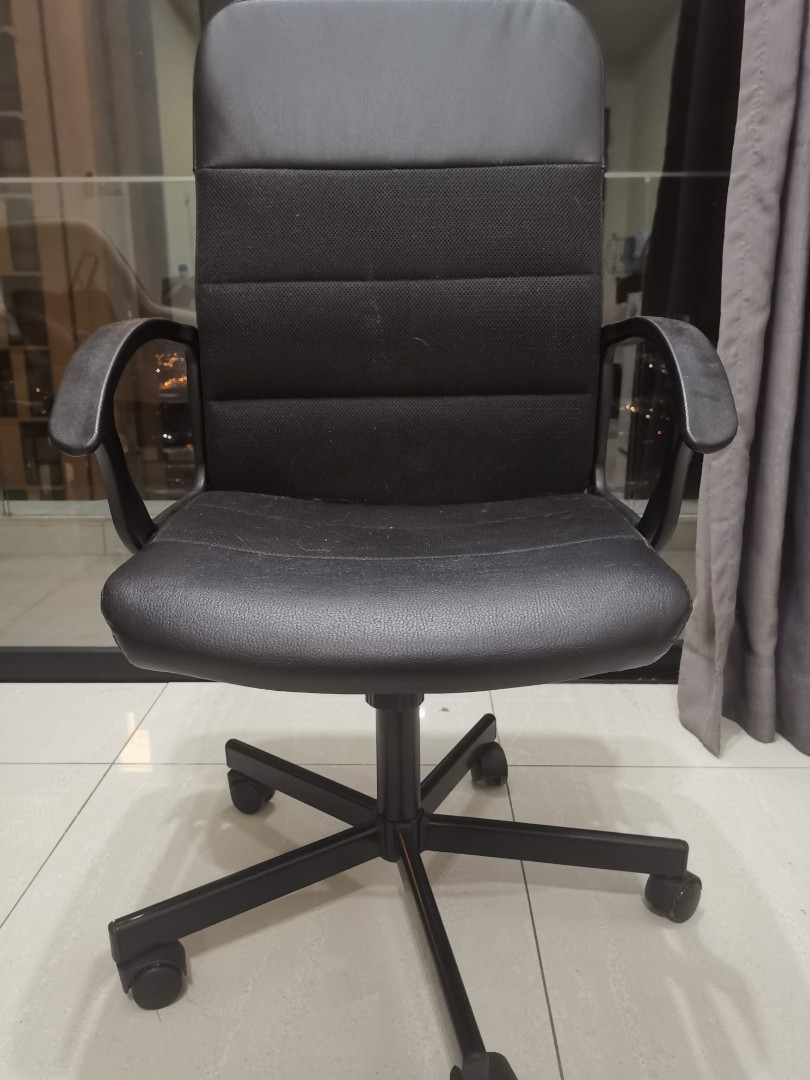 IKEA RENBERGET Swivel chair, Bomstad black, Furniture & Home Living
