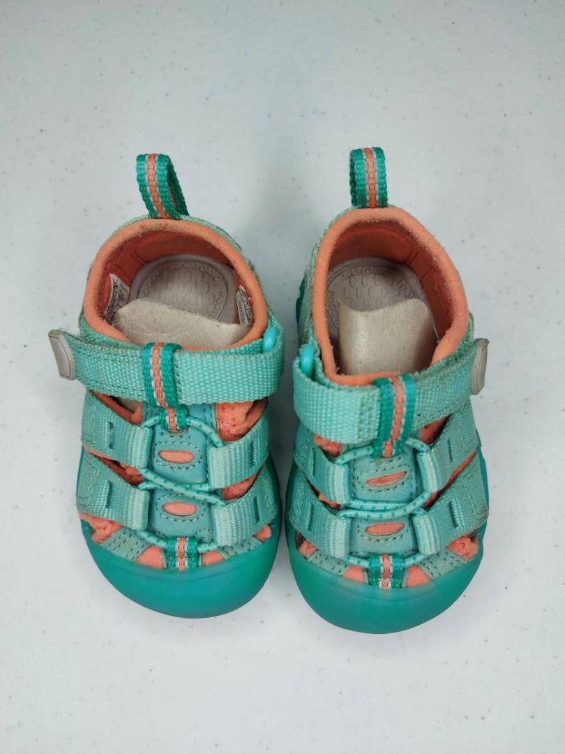 Baby keens size best sale 4