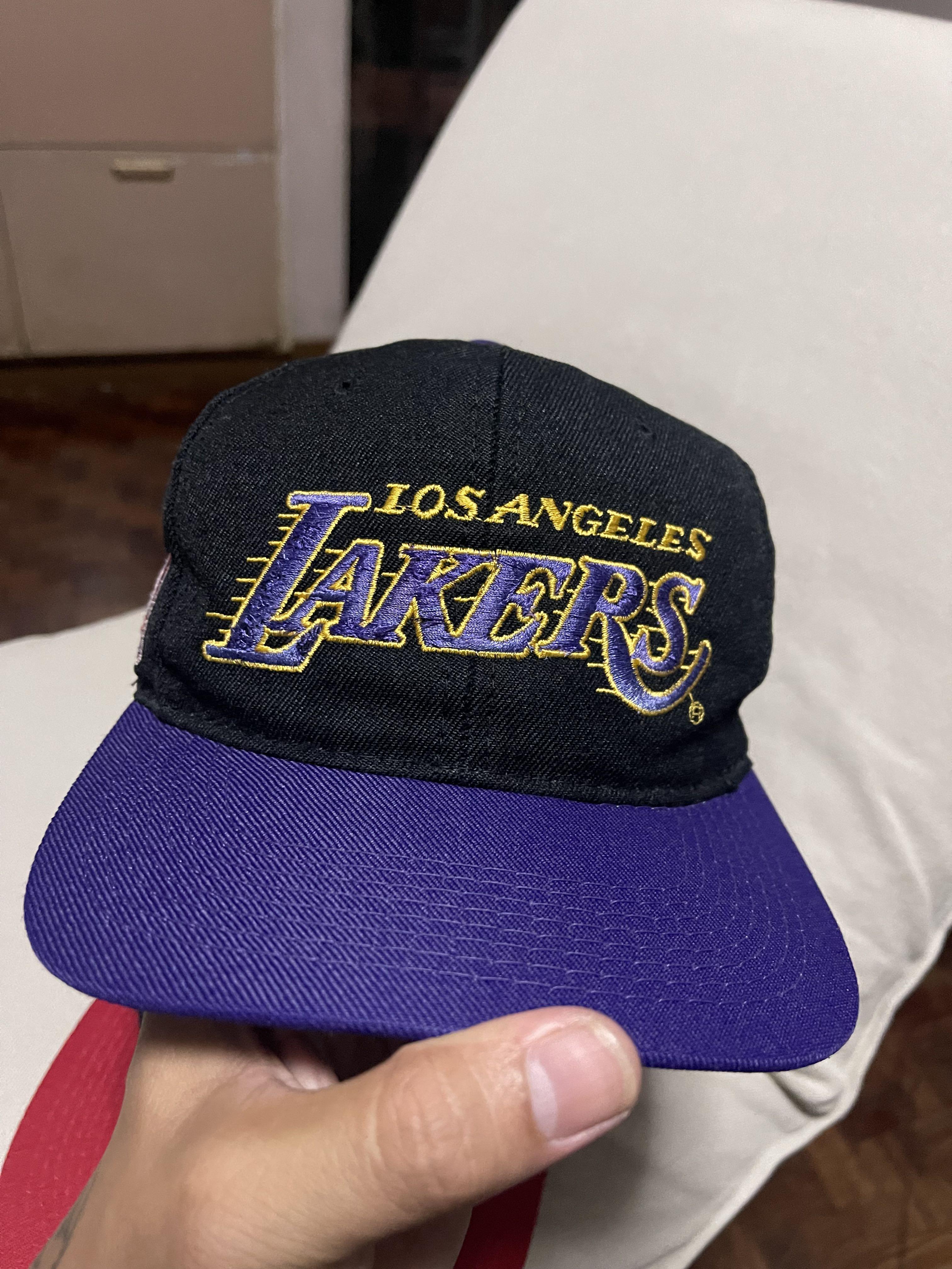 Lakers Bulls 2 tone dline rare vintage caps, Men's Fashion