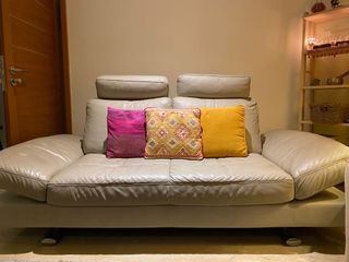 (Category: ) located in . Submitted by sharma456 (Listing ID 1163157511, Image 1). Description: .