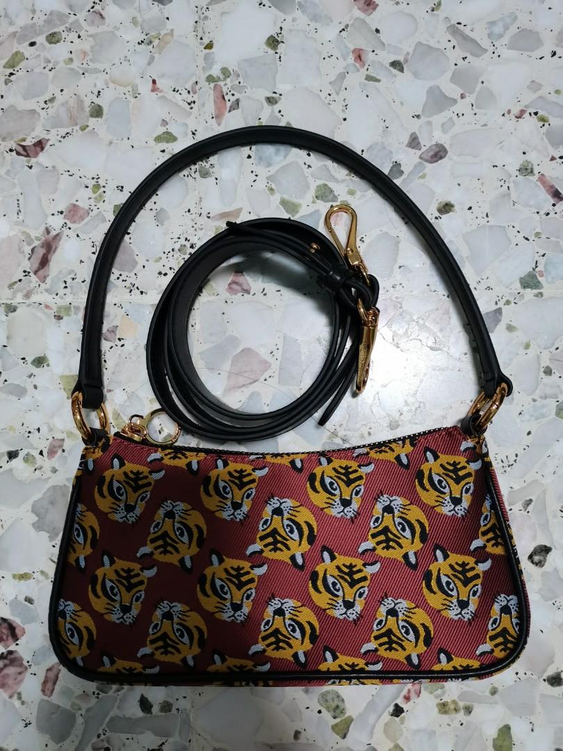 Limited Edition Charles & Keith Bag (Category: Purses & Pouches) located in Singapore. Submitted by coco1757 (Listing ID 1163818681, Image 2). Description: .
