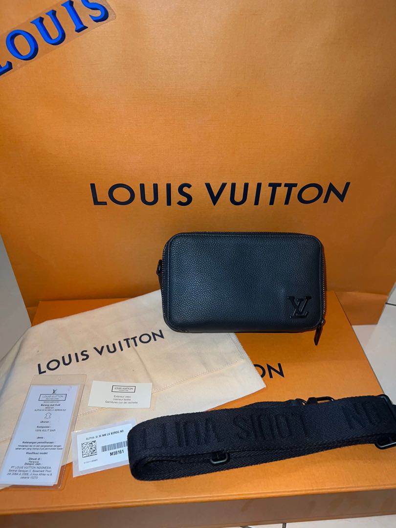 Louis Vuitton Steamer Wearable Wallet – LuxFactory