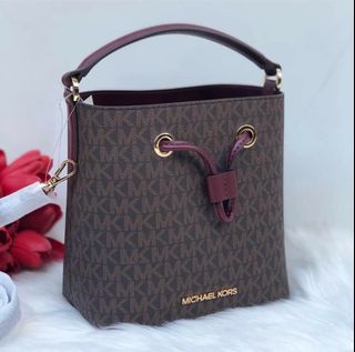 (Category: ) located in . Submitted by janelovebagswatchesshoesph (Listing ID 1163730331, Image 1). Description: .
